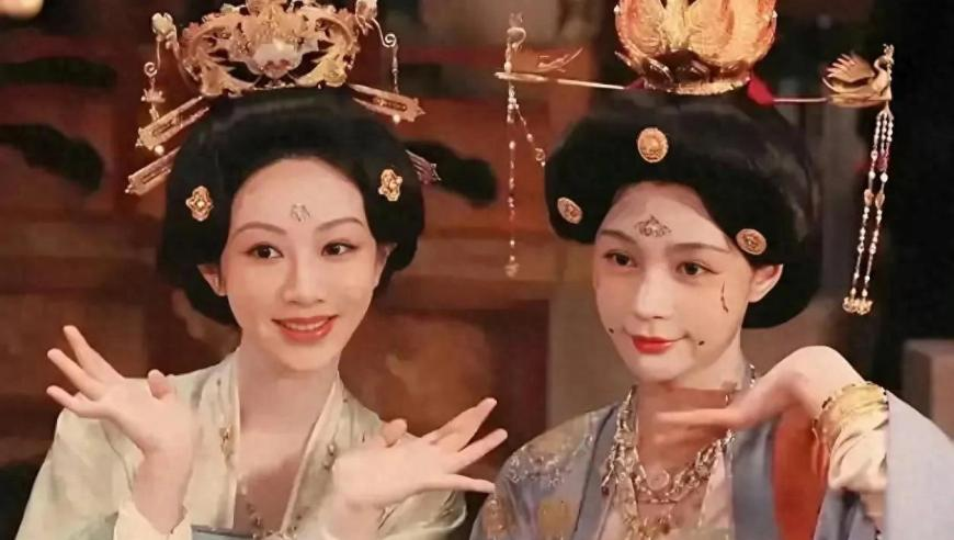 管家婆最必三码一三肖资料,客服回应女子坐高铁买不到卫生巾,完美答案解释落实_创意版V1.38